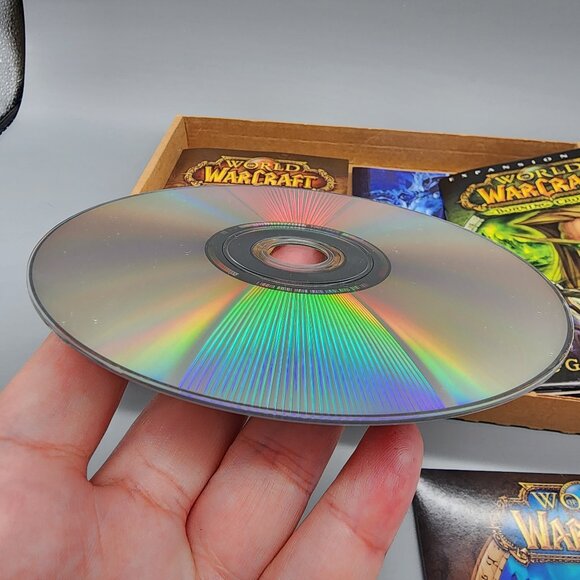 World of Warcraft Battle Chest PC/Mac Game Set w/ Expansions & Manuals - Rare! - Picture 7 of 8